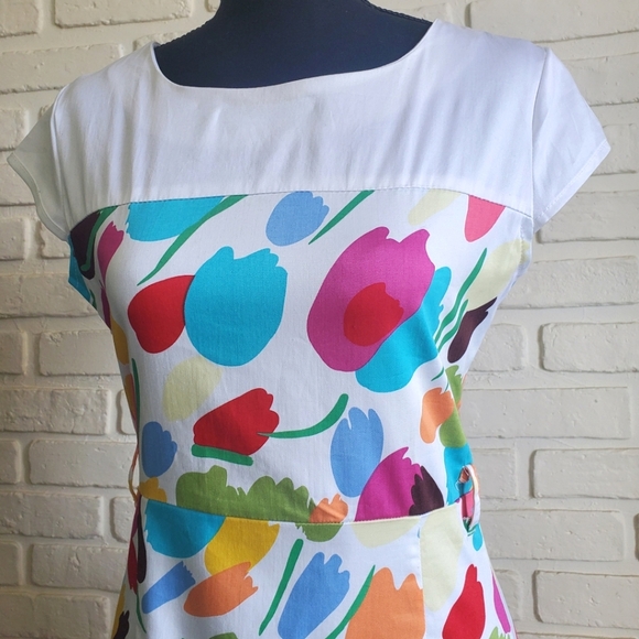 NWT Ports International Floral Tulip Dress White, Pink, Red, Blue Retro Size 6 - Picture 12 of 12